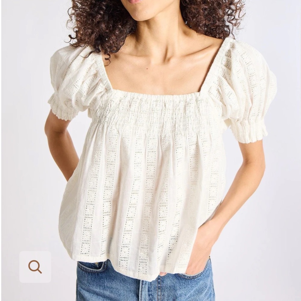 CARO TOP IN IVORY EYELET